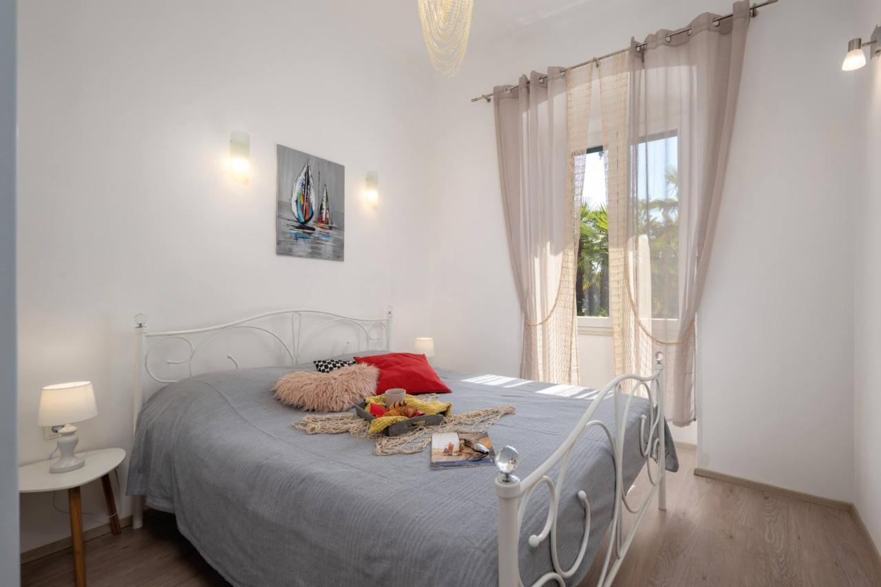 Naval Apartment Rijeka Exteriör bild